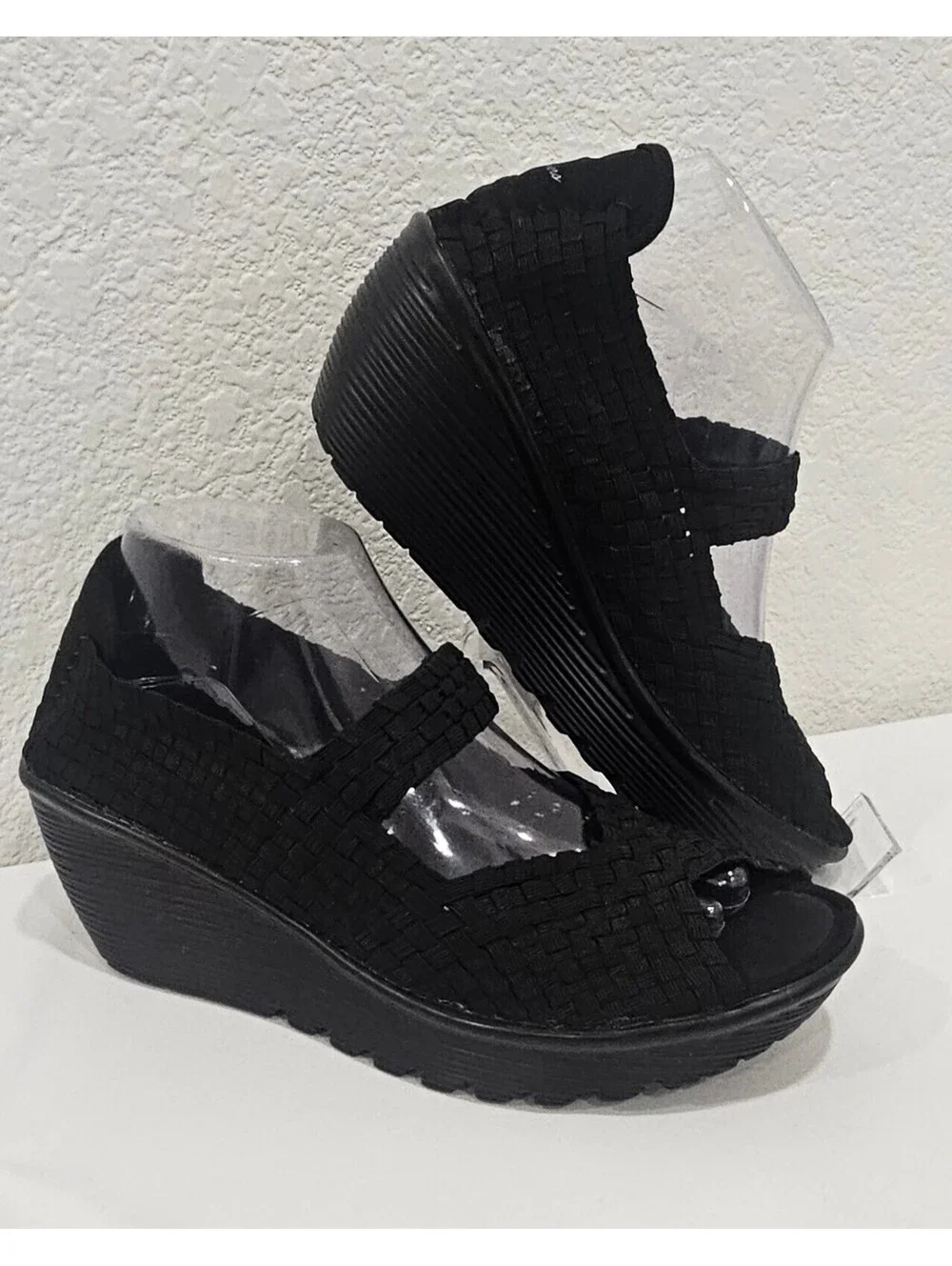 Skechers Women’s Size 9 Black Woven Memory Foam Peep Toe Wedge Sandals